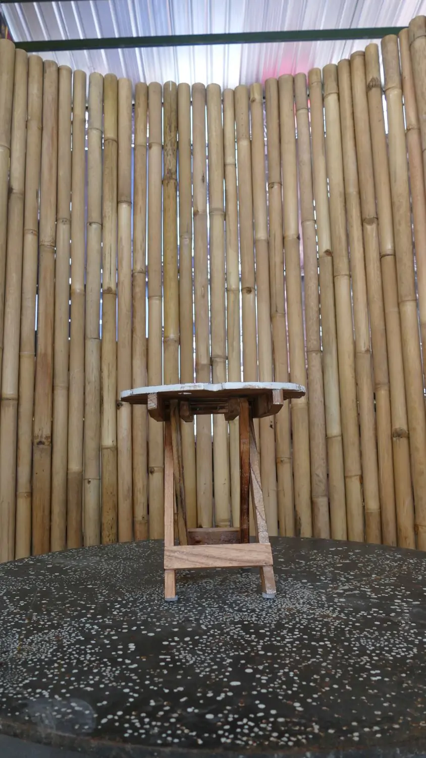  Product image 2 of the product “Folding table in shape of fish, made of wood. 33cm Height. White painted top. ”